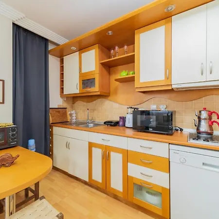 Cozy Flat With Balcony Close To Konyaalti *