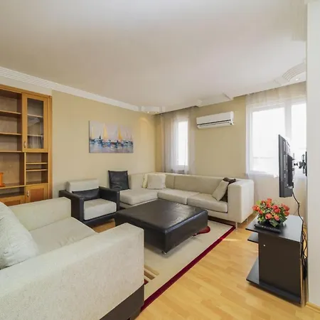 Cozy Flat With Balcony Close To Konyaalti Apartment